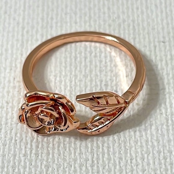 Dainty Rose Flower Rose Gold Ring - Picture 13 of 14